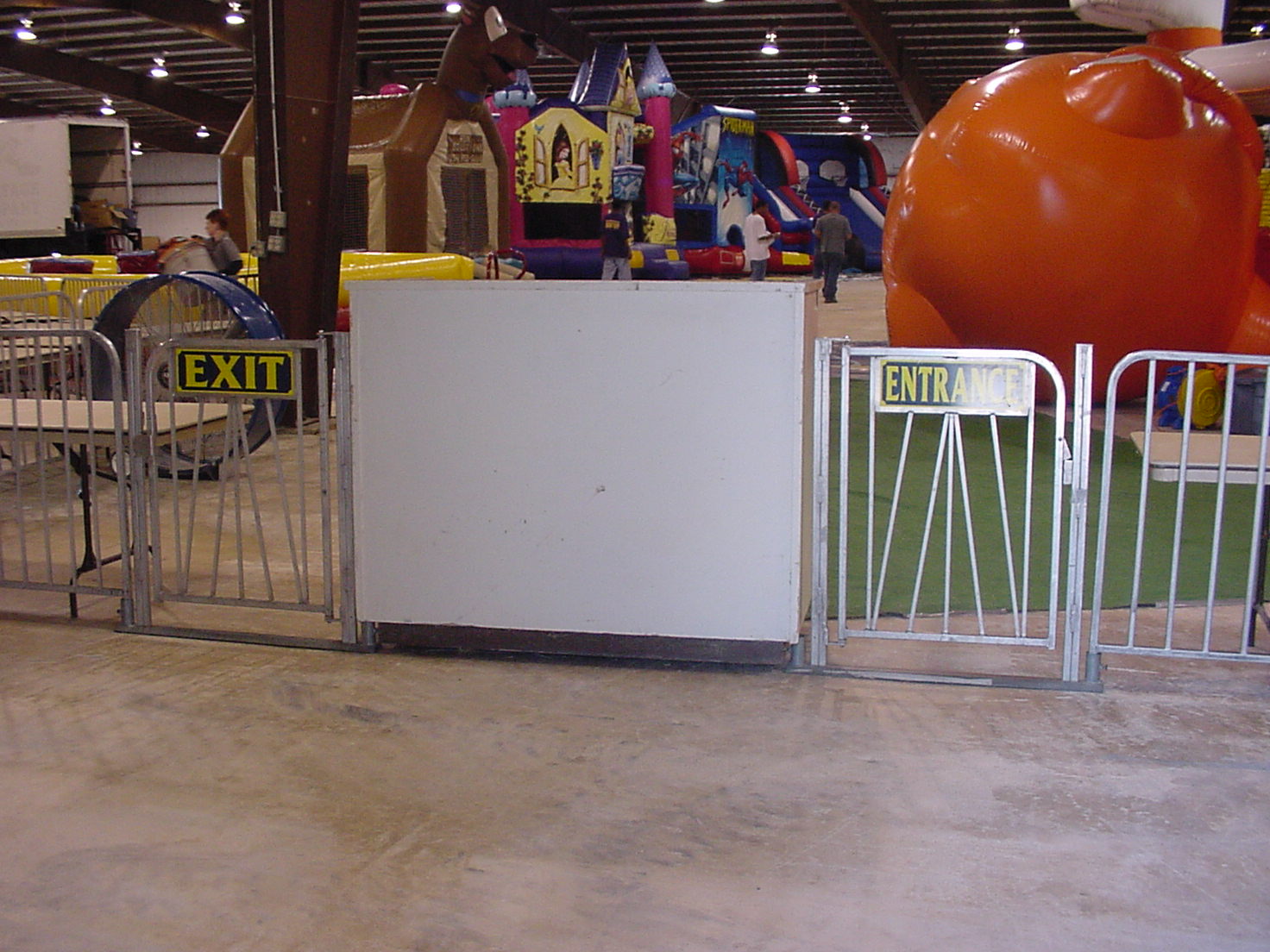Image of inside_entrancea.jpg